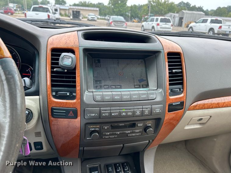 image for item NL9545 2005 Lexus GX470  SUV