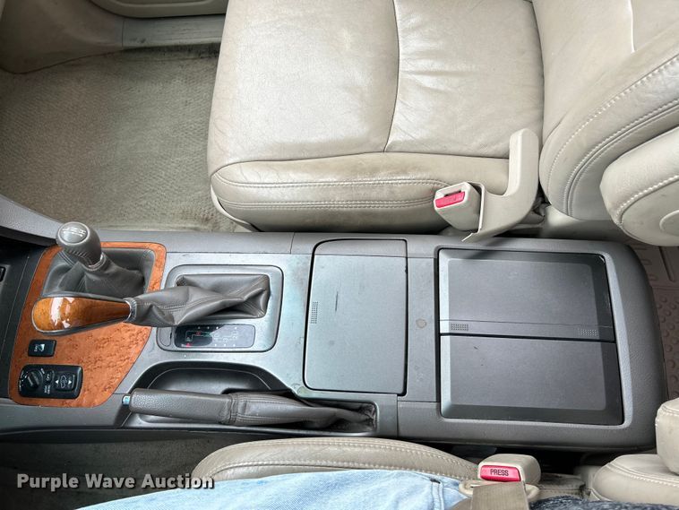 image for item NL9545 2005 Lexus GX470  SUV