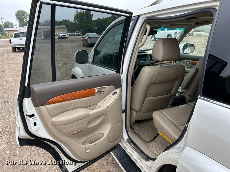 image for item NL9545 2005 Lexus GX470  SUV