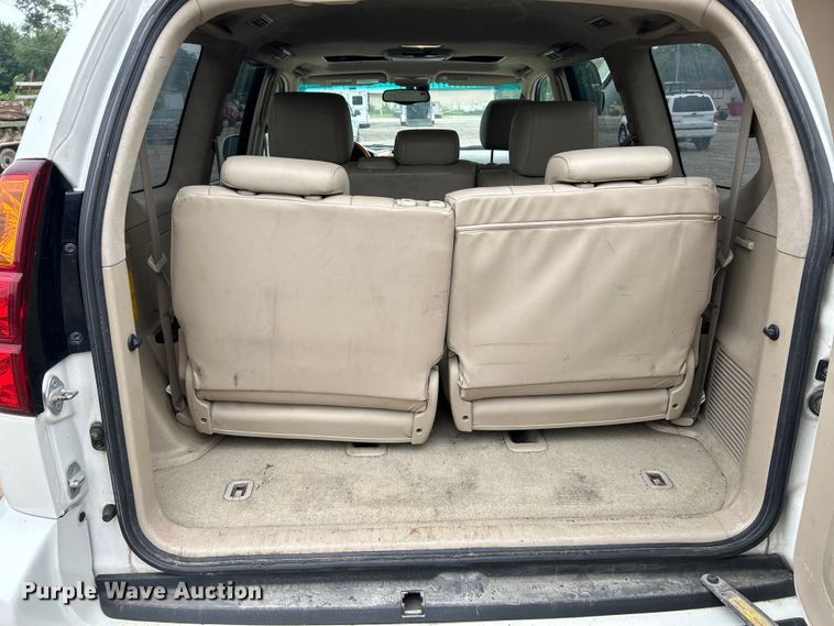 image for item NL9545 2005 Lexus GX470  SUV