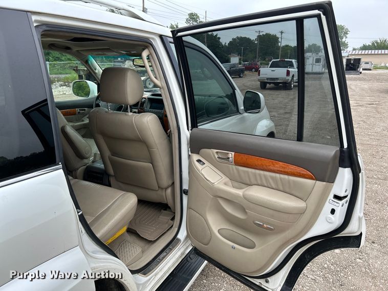 image for item NL9545 2005 Lexus GX470  SUV