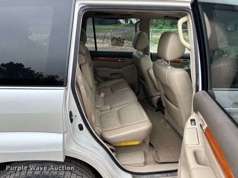 image for item NL9545 2005 Lexus GX470  SUV