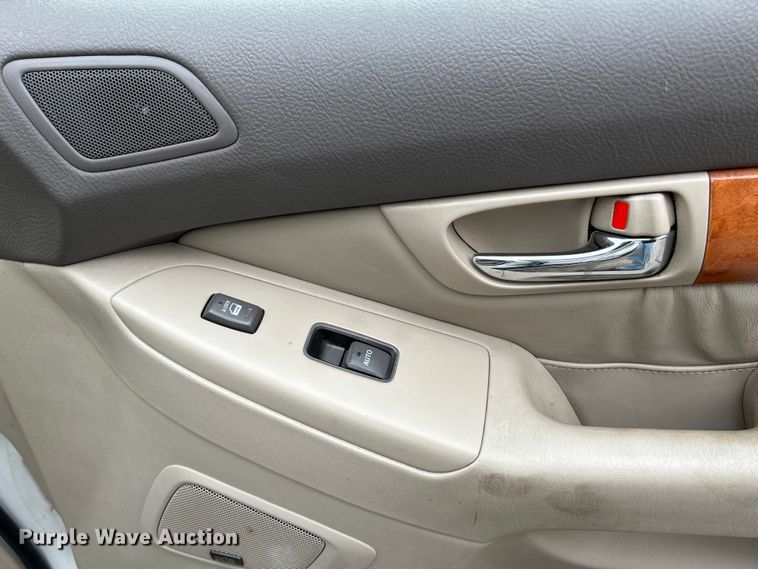 image for item NL9545 2005 Lexus GX470  SUV