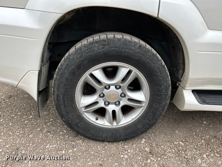 image for item NL9545 2005 Lexus GX470  SUV