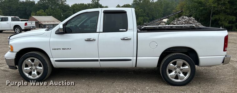 image for item NL9546 2002 Dodge Ram 1500 SLT  Quad Cab pickup truck