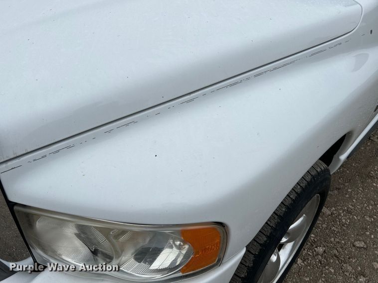 image for item NL9546 2002 Dodge Ram 1500 SLT  Quad Cab pickup truck