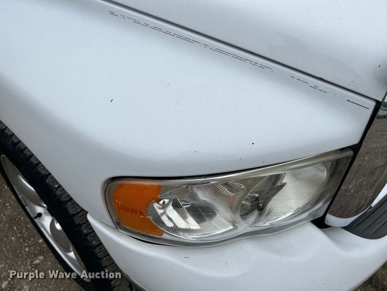 image for item NL9546 2002 Dodge Ram 1500 SLT  Quad Cab pickup truck