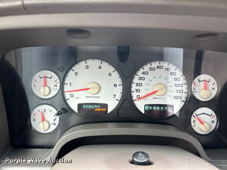 image for item NL9546 2002 Dodge Ram 1500 SLT  Quad Cab pickup truck