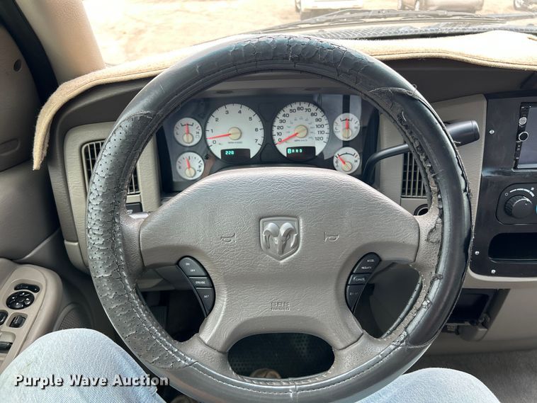 image for item NL9546 2002 Dodge Ram 1500 SLT  Quad Cab pickup truck