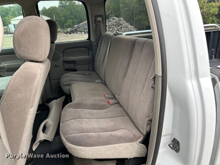 image for item NL9546 2002 Dodge Ram 1500 SLT  Quad Cab pickup truck