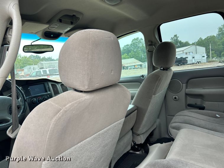 image for item NL9546 2002 Dodge Ram 1500 SLT  Quad Cab pickup truck