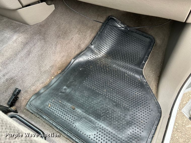 image for item NL9546 2002 Dodge Ram 1500 SLT  Quad Cab pickup truck