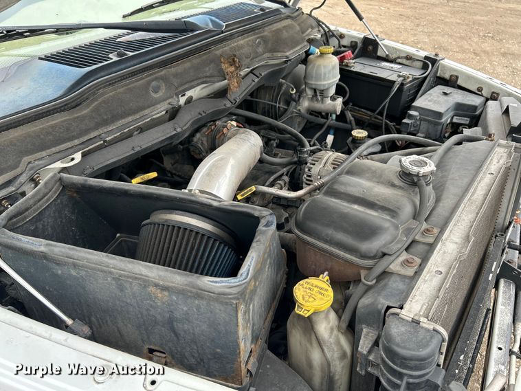 image for item NL9546 2002 Dodge Ram 1500 SLT  Quad Cab pickup truck