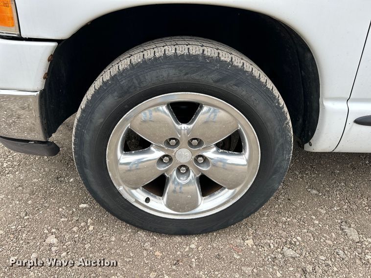 image for item NL9546 2002 Dodge Ram 1500 SLT  Quad Cab pickup truck