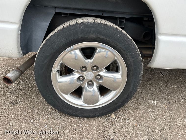 image for item NL9546 2002 Dodge Ram 1500 SLT  Quad Cab pickup truck