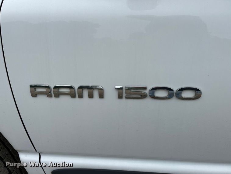 image for item NL9546 2002 Dodge Ram 1500 SLT  Quad Cab pickup truck