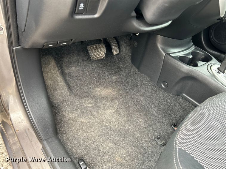 image for item NL9547 2016 Nissan Versa SV