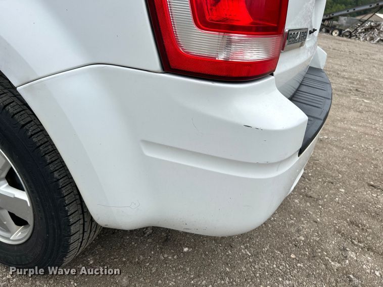 image for item NL9548 2011 Ford Escape XLT  SUV