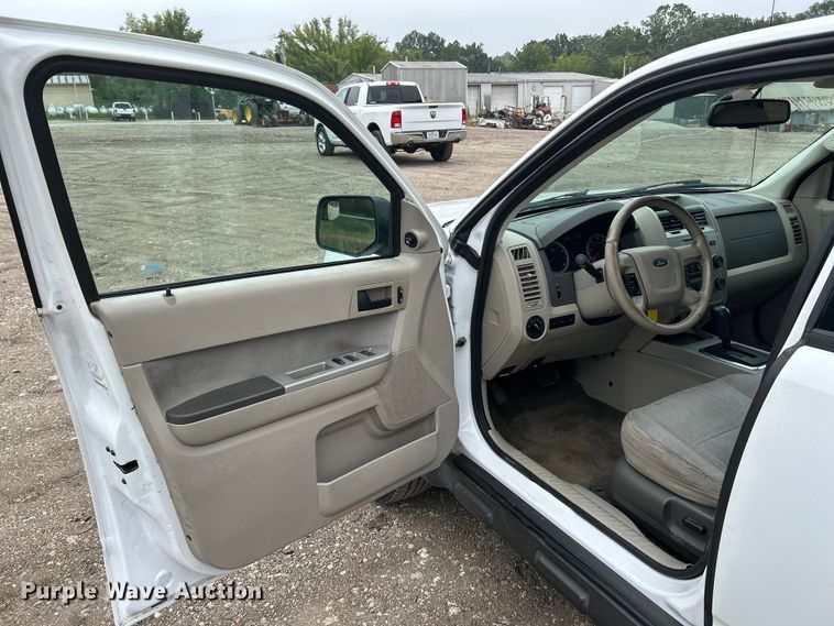 image for item NL9548 2011 Ford Escape XLT  SUV