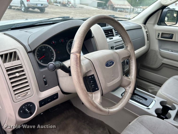 image for item NL9548 2011 Ford Escape XLT  SUV