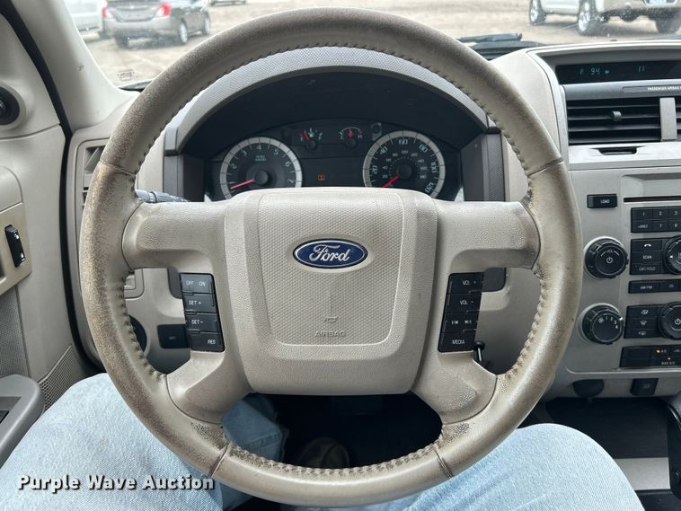 image for item NL9548 2011 Ford Escape XLT  SUV