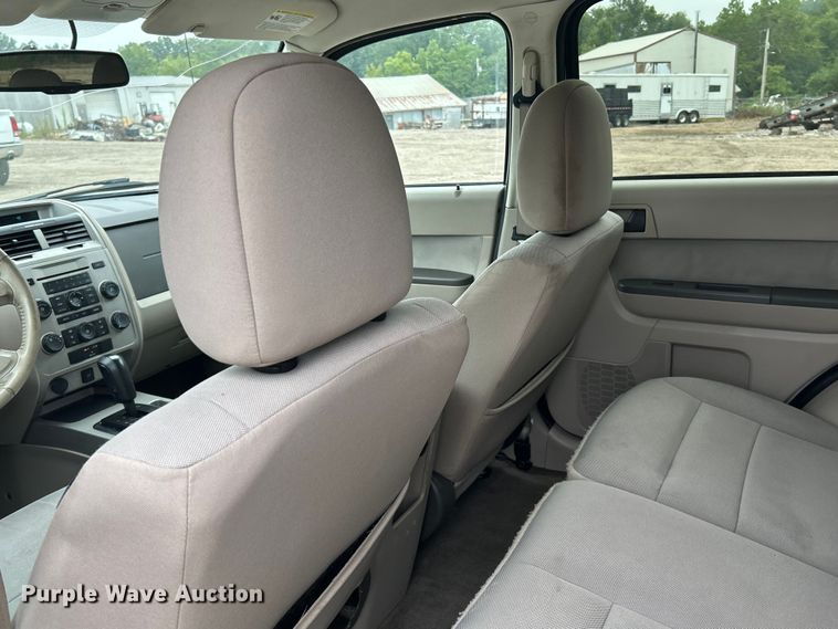 image for item NL9548 2011 Ford Escape XLT  SUV