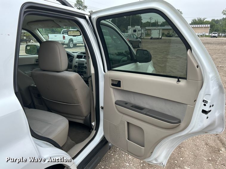 image for item NL9548 2011 Ford Escape XLT  SUV