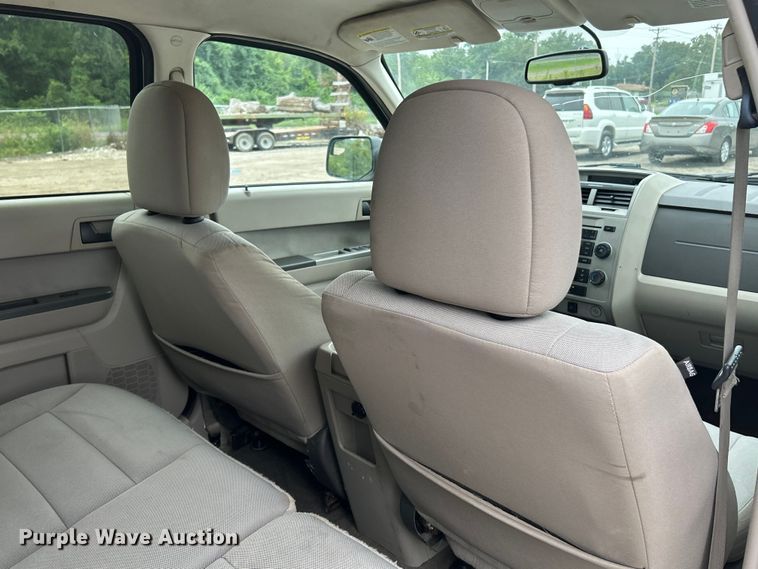 image for item NL9548 2011 Ford Escape XLT  SUV