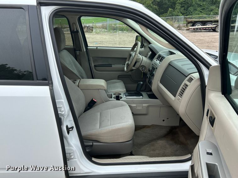 image for item NL9548 2011 Ford Escape XLT  SUV