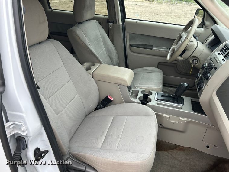 image for item NL9548 2011 Ford Escape XLT  SUV