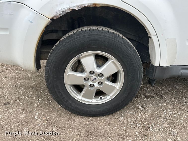 image for item NL9548 2011 Ford Escape XLT  SUV