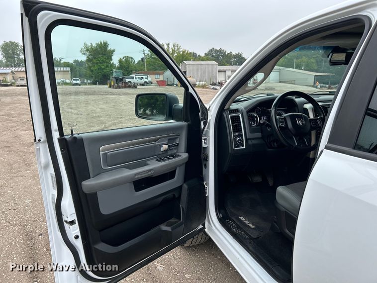 image for item NL9549 2015 Dodge Ram 1500  Crew Cab pickup truck