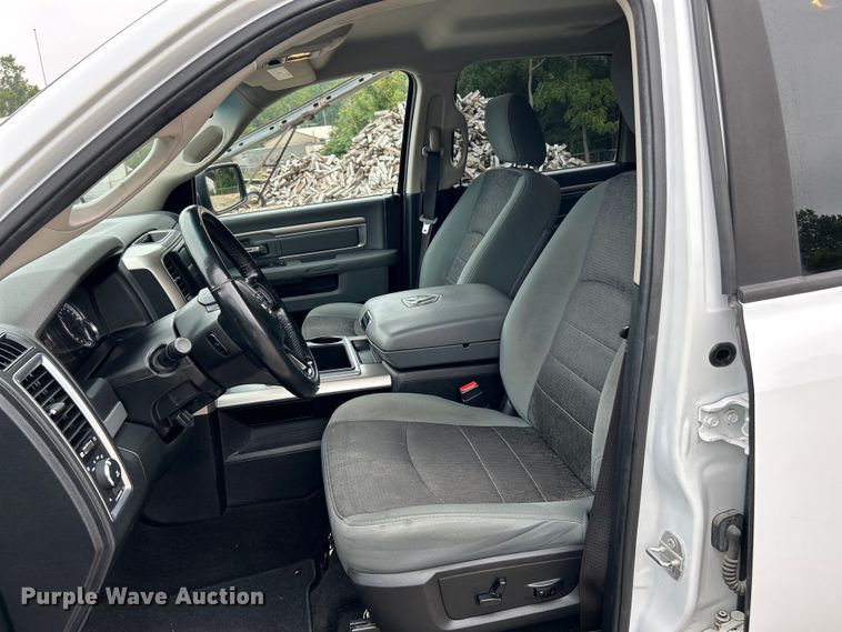 image for item NL9549 2015 Dodge Ram 1500  Crew Cab pickup truck