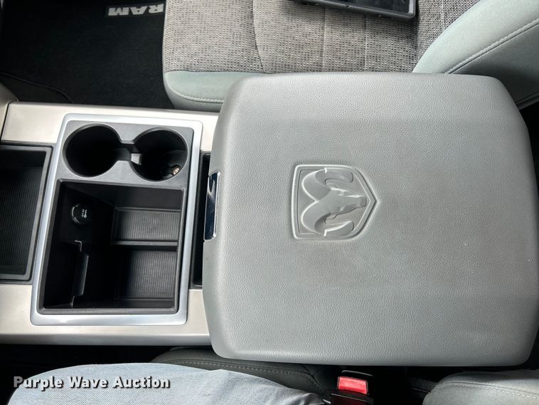 image for item NL9549 2015 Dodge Ram 1500  Crew Cab pickup truck