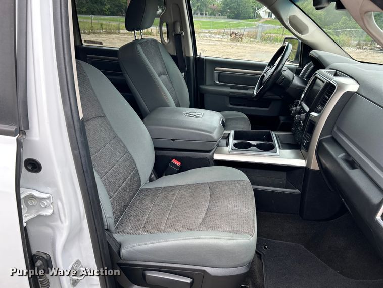 image for item NL9549 2015 Dodge Ram 1500  Crew Cab pickup truck