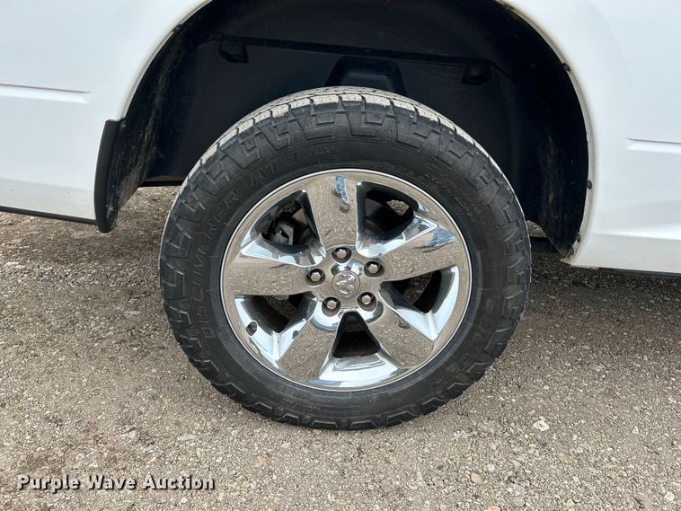 image for item NL9549 2015 Dodge Ram 1500  Crew Cab pickup truck