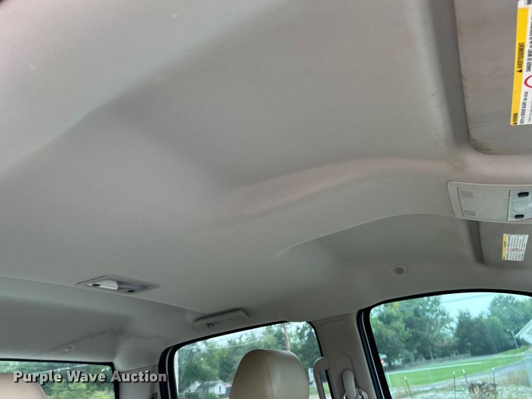 image for item NL9550 2011 Chevrolet Silverado 2500HD  Crew Cab pickup truck