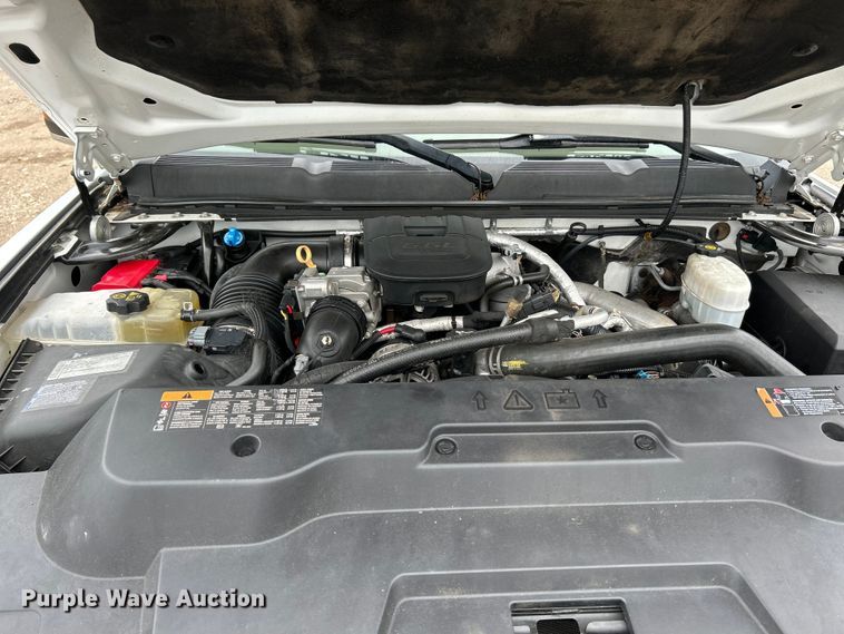 image for item NL9550 2011 Chevrolet Silverado 2500HD  Crew Cab pickup truck