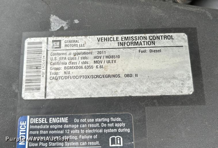 image for item NL9550 2011 Chevrolet Silverado 2500HD  Crew Cab pickup truck