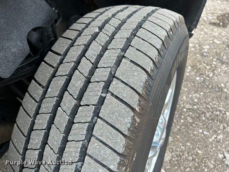 image for item NL9550 2011 Chevrolet Silverado 2500HD  Crew Cab pickup truck