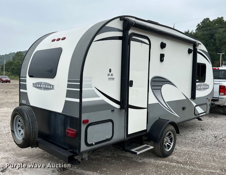 image for item NL9551 2017 Starcraft Satellite  camper