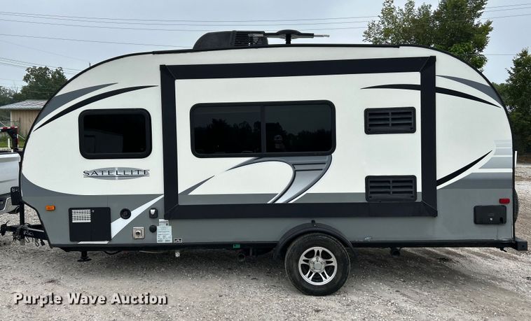 image for item NL9551 2017 Starcraft Satellite  camper