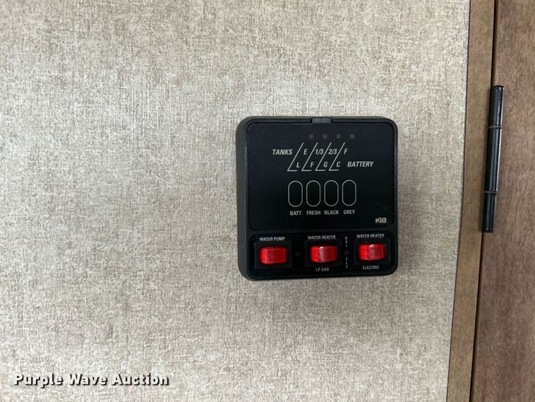 image for item NL9551 2017 Starcraft Satellite  camper