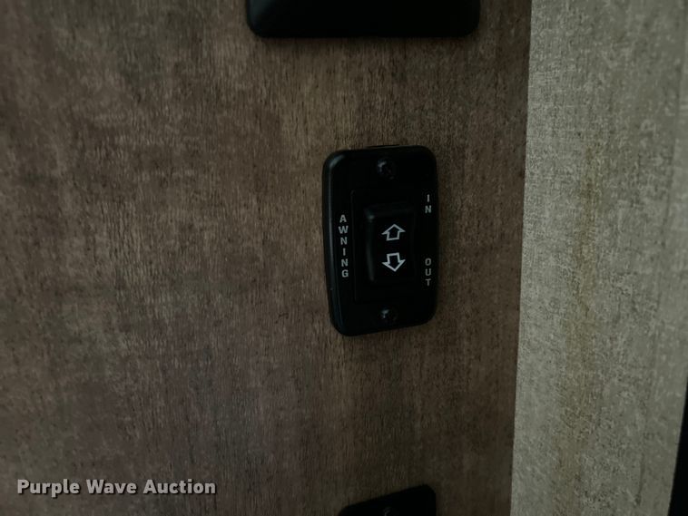 image for item NL9551 2017 Starcraft Satellite  camper