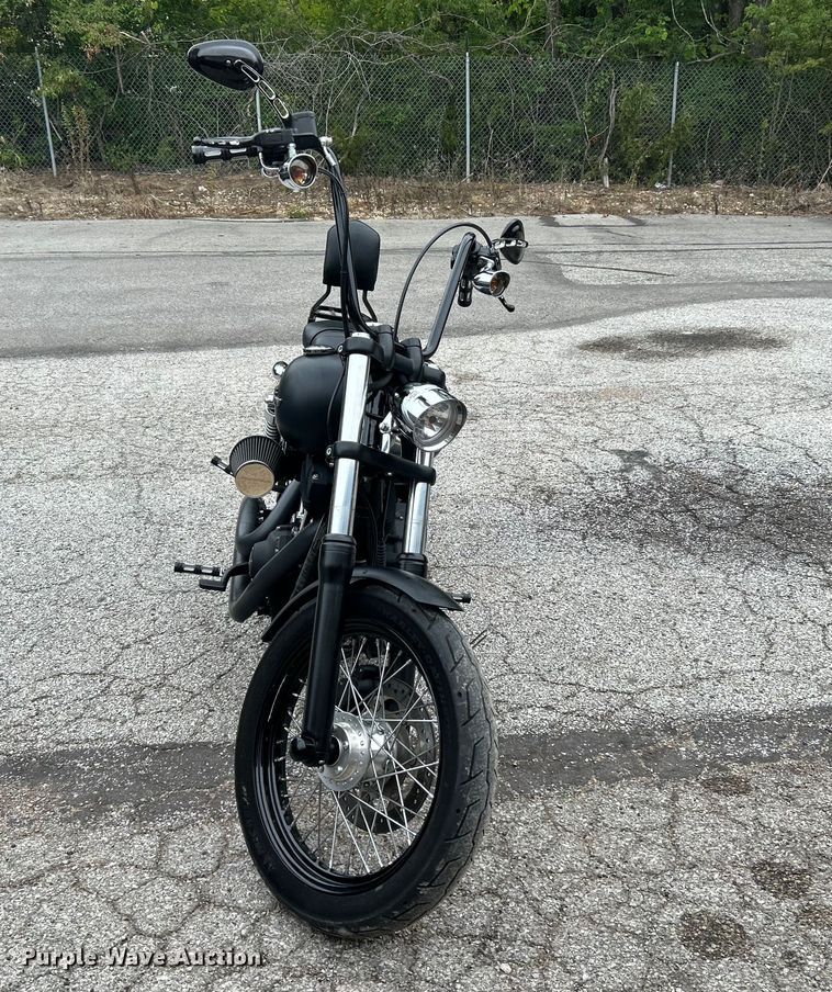 image for item NL9552 2010 Harley Davidson FXDB/Dyna Street Bob  motorcycle