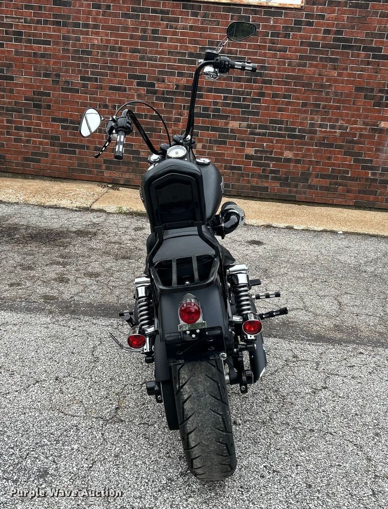 image for item NL9552 2010 Harley Davidson FXDB/Dyna Street Bob  motorcycle