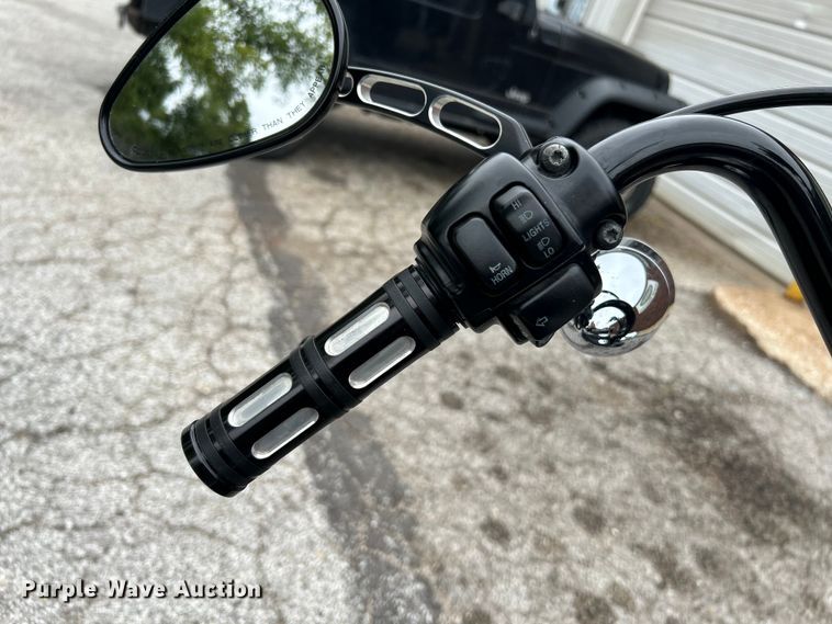 image for item NL9552 2010 Harley Davidson FXDB/Dyna Street Bob  motorcycle