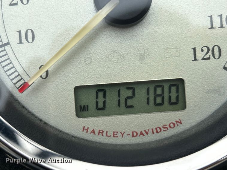 image for item NL9552 2010 Harley Davidson FXDB/Dyna Street Bob  motorcycle