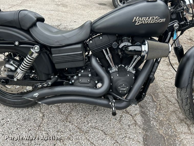 image for item NL9552 2010 Harley Davidson FXDB/Dyna Street Bob  motorcycle