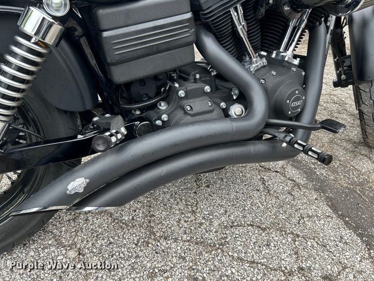 image for item NL9552 2010 Harley Davidson FXDB/Dyna Street Bob  motorcycle